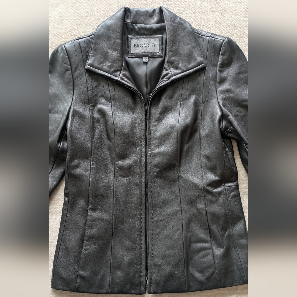 Bromley Vintage Women's Genuine Leather Jacket - Picture 2 of 7